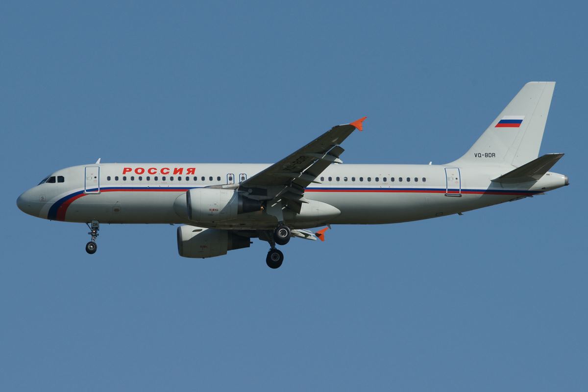 Rossiya, A320-214, VQ-BDR, BCN, 20.08.2011