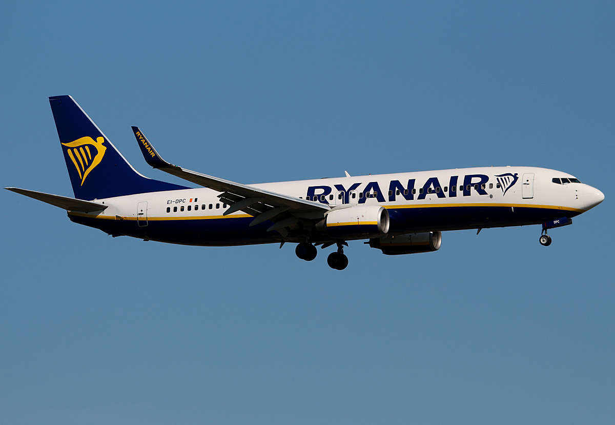 Ryanaiar, Boeing B 737-8AS, EI-DPC, SXF, 06.05.2016