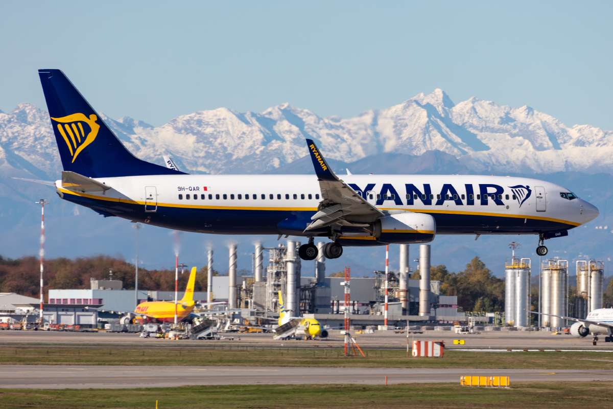 Ryanair, 9H-QAR, Boeing, B737-8AS, 06.11.2021, MXP, Mailand, Italy
