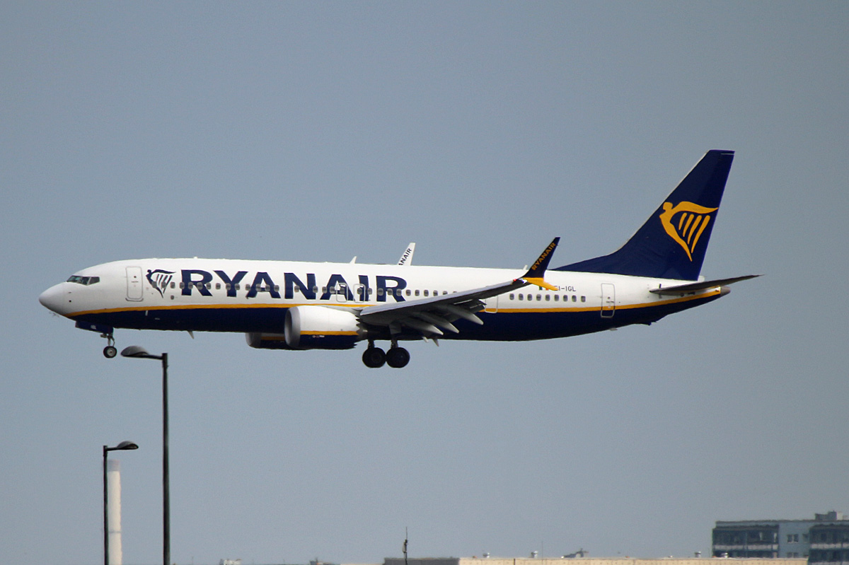 Ryanair, Boeinb B 737 MAX 8, EI-IGL, BER, 23.07.2023
