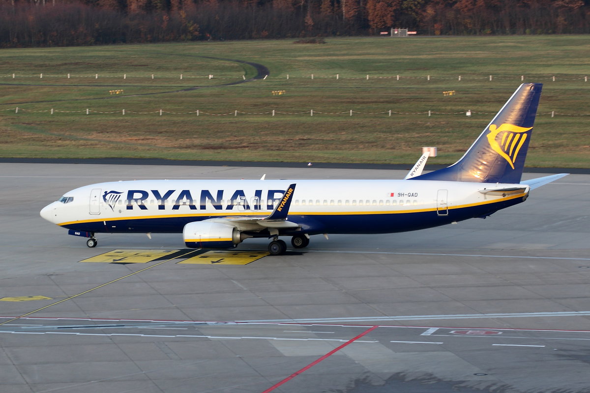 Ryanair, Boeing 737-8AS, 9H-QAD. Köln-Bonn (EDDK) am 24.11.2019.