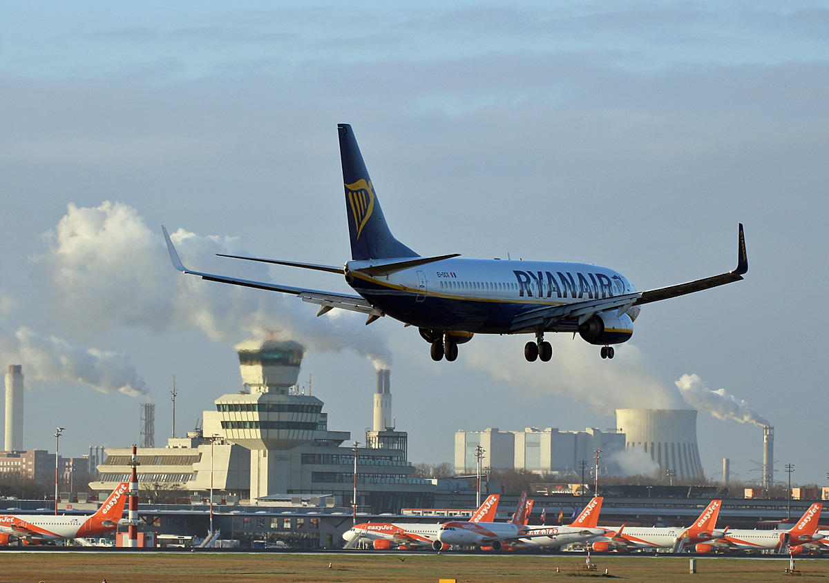 Ryanair, Boeing B 737-8AS, EI-DCX, TXL, 05.01.2020