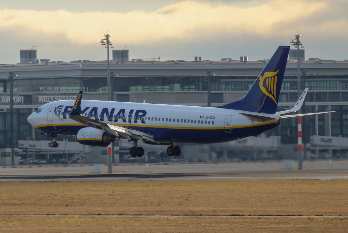 Ryanair, Boeing B 737-8AS, EI-DLB, SXF, 22.02.2019