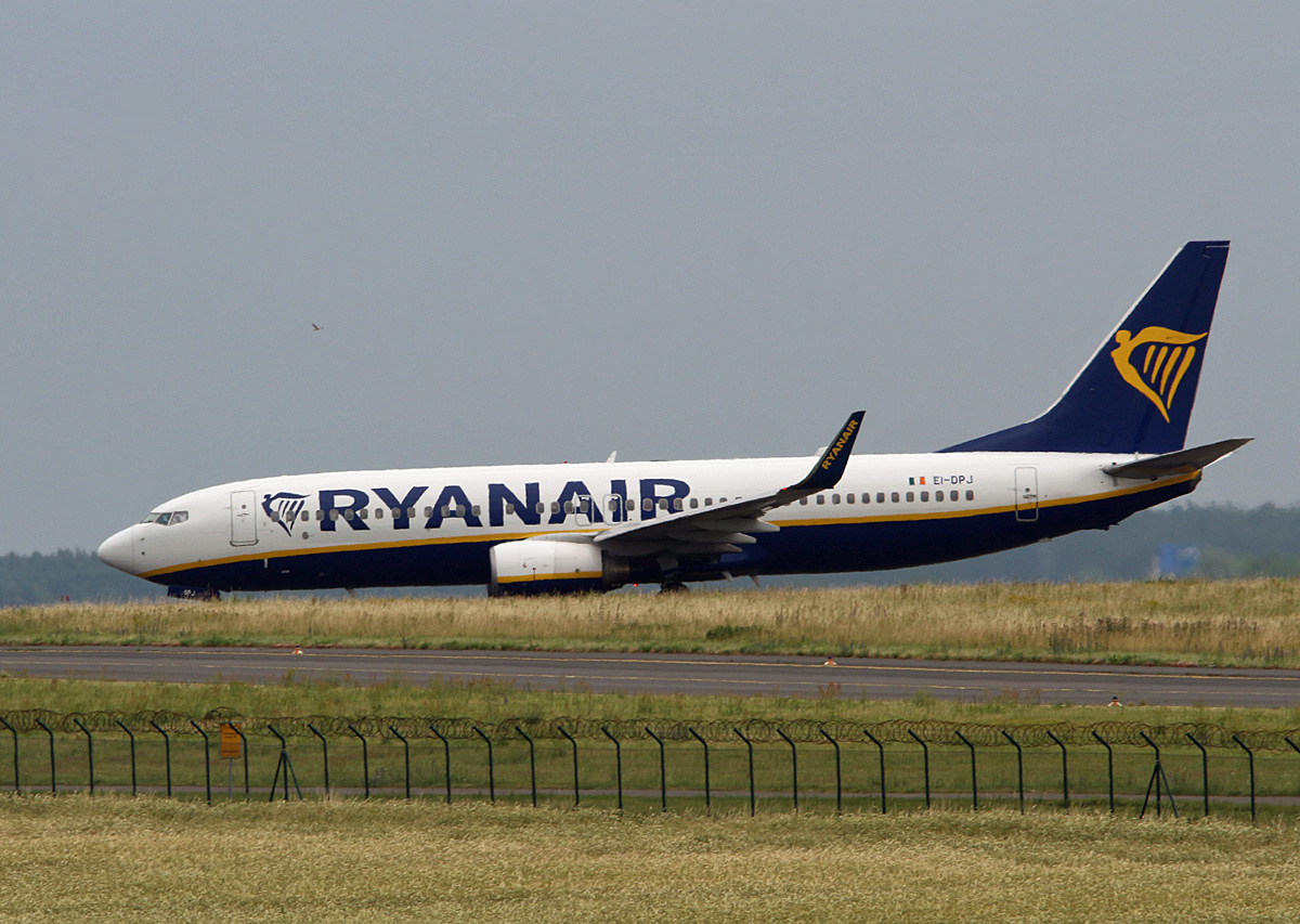 Ryanair Boeing B 737-8AS, EI-DPJ, SXF, 24.06.2017