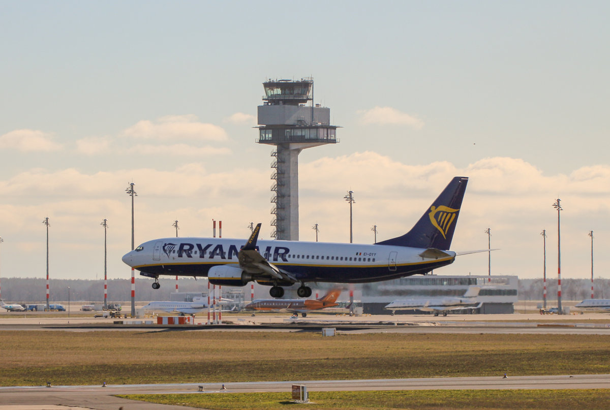 Ryanair, Boeing B 737-8AS, EI-DYY, SXF, 22.02.2019