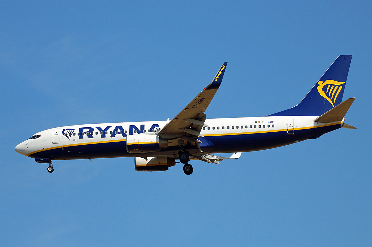 Ryanair, Boeing B 737-8AS, EI-EBH, SXF, 13.07.2019