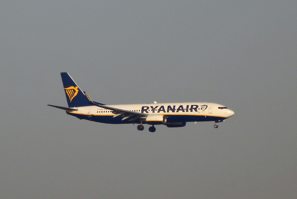 Ryanair, Boeing B 737-8AS, EI-EKM, BER, 08.11.2020