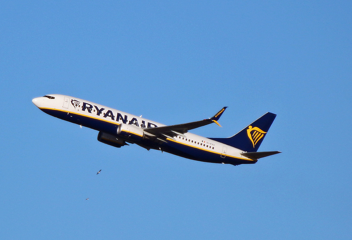 Ryanair, Boeing B 737-8AS, EI-EVV, BER, 28.01.2024