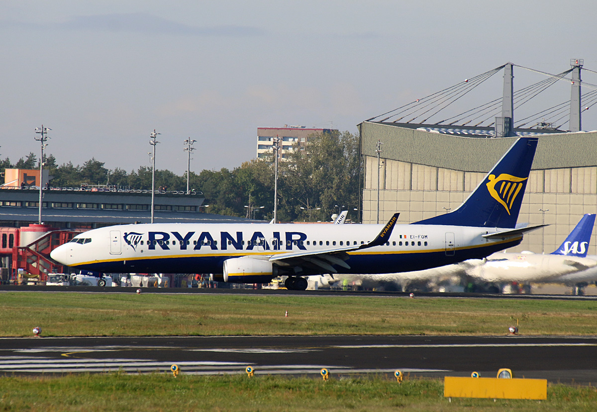 Ryanair, Boeing B 737-8AS, EI-FOM, TXL, 06.10.2019