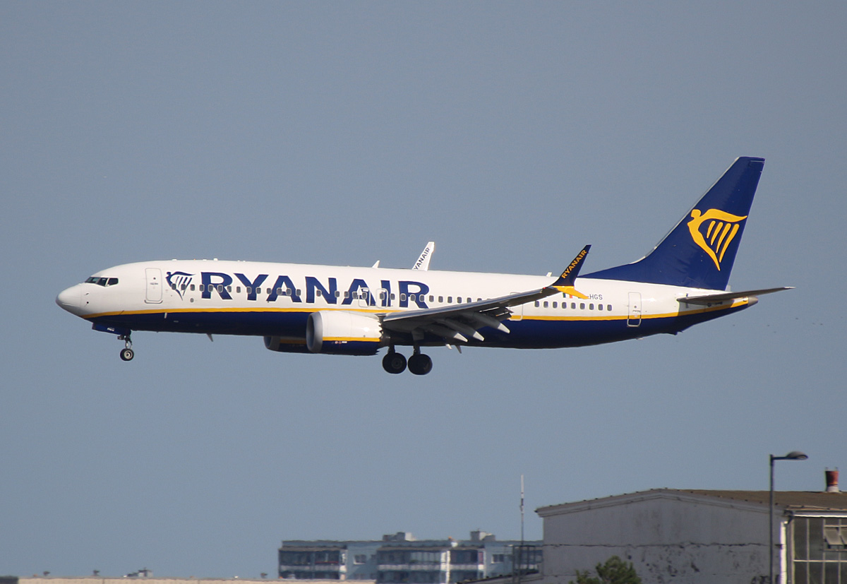 Ryanair, Boeing B 737 MAX 8, EI-HGS, BER, 13.08.2023