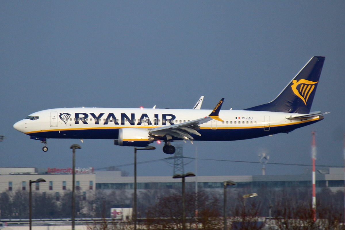 Ryanair, Boeing B 737 MAX 8, EI-IGJ, BER, 20.01.2023
