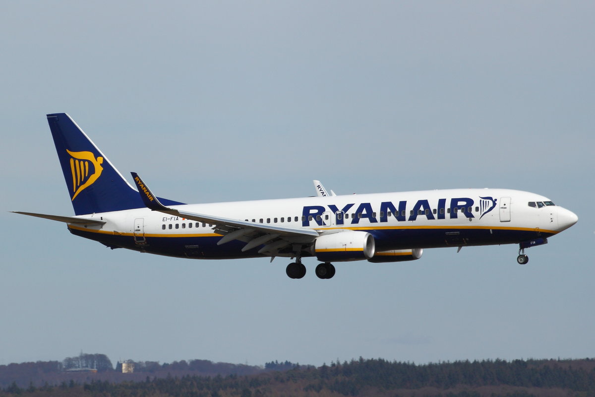 Ryanair, Boeing B737-8AS(WL), EI-FIA. Landet aus Alicante (ALC) kommend in Köln-Bonn (CGN/EDDK) am 30.03.2018. 