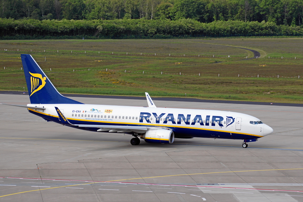 Ryanair Boing B737-8AS EI-ENA EDDK-CGN, 24.05.2015