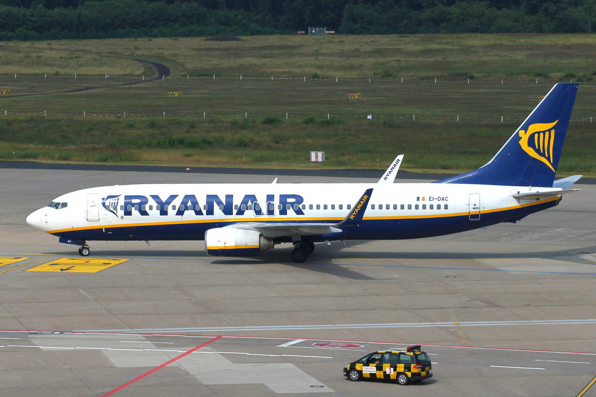 Ryanair, EI-DAC, Boeing 737-8AS, CGN/EDDK, Köln-Bonn, aus Dublin (DUB) kommend. Aufnahmedatum: 24.07.2016