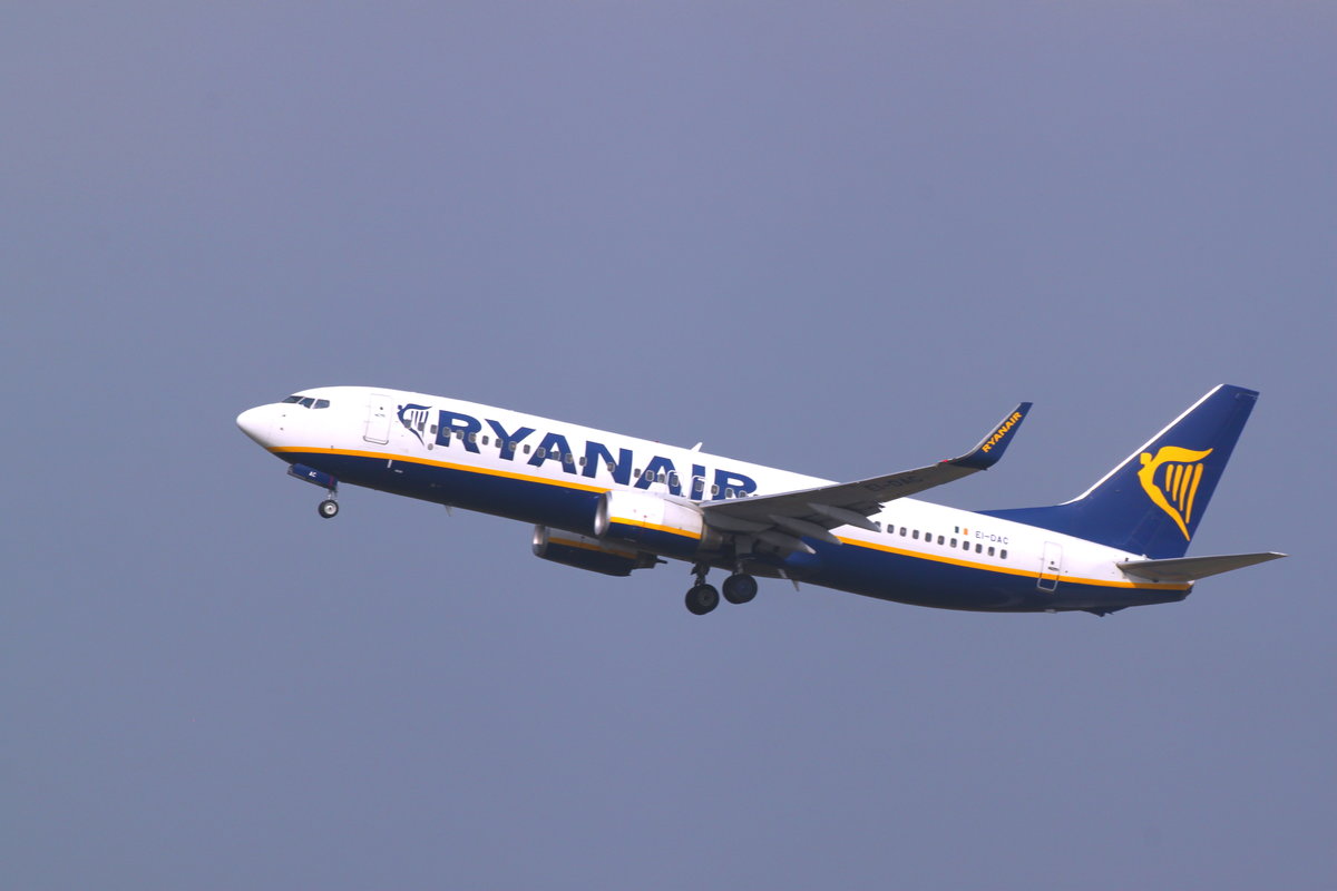 Ryanair, EI-DAC, Boeing 737-8AS, CGN/EDDK, Köln-Bonn, gestartet nach Dublin (DUB). Aufnahmedatum: 24.07.2016