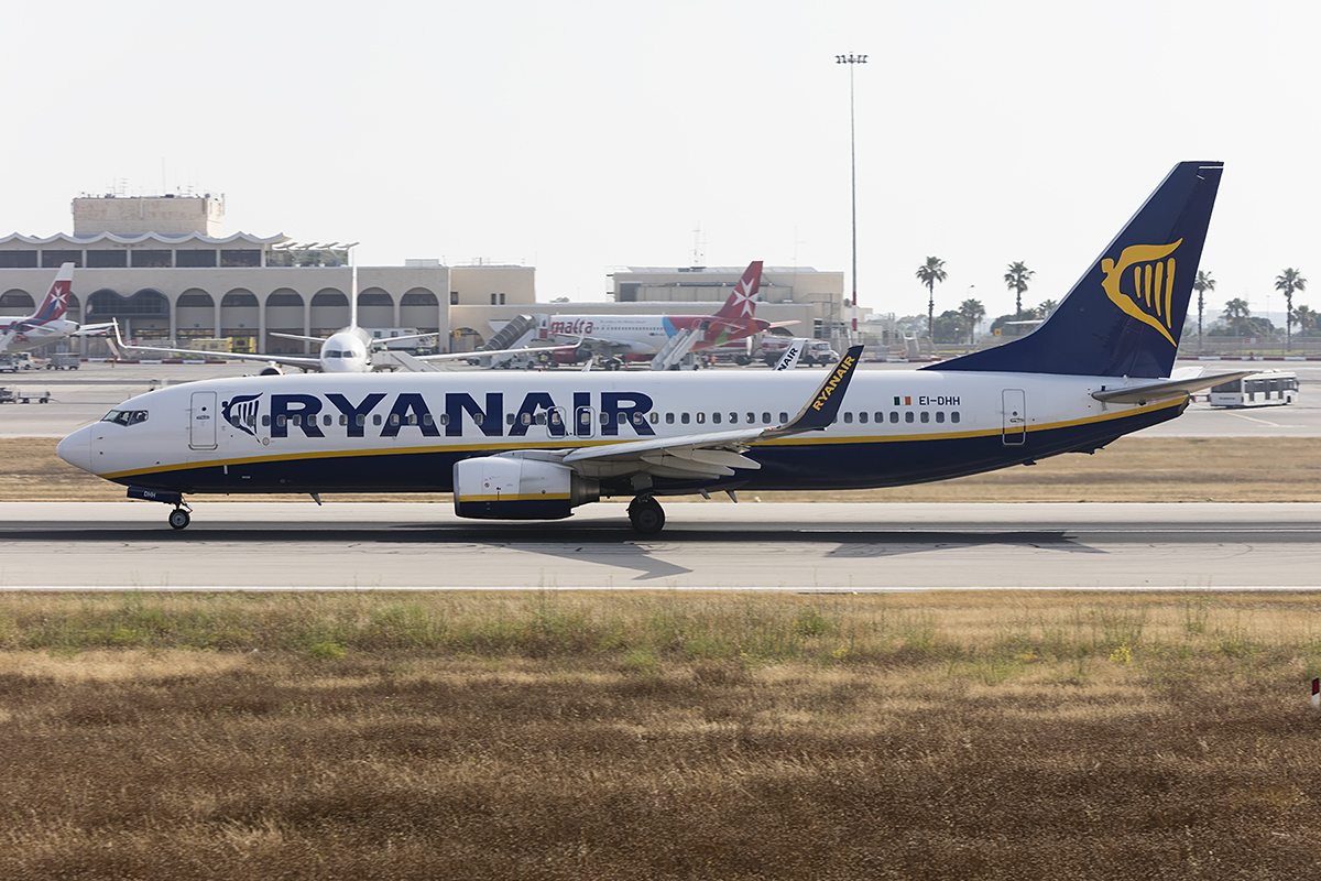Ryanair, EI-DHH, Boeing, B737-8AS, 03.06.2018, MLA, Malta, Malta


