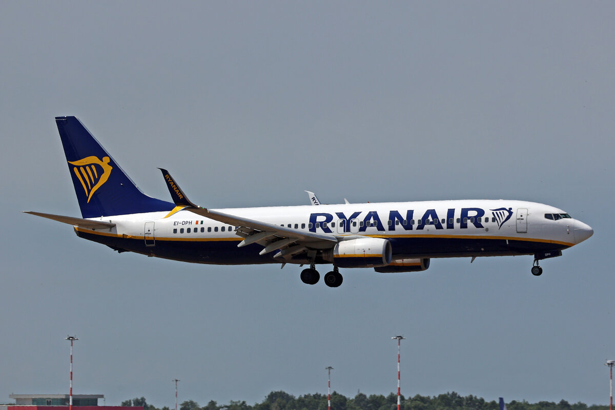 Ryanair, EI-DPH, Boeing B737-8AS, msn: 33624/2168, 02.Juli 2025, MXP Milano Malpensa, Italy.