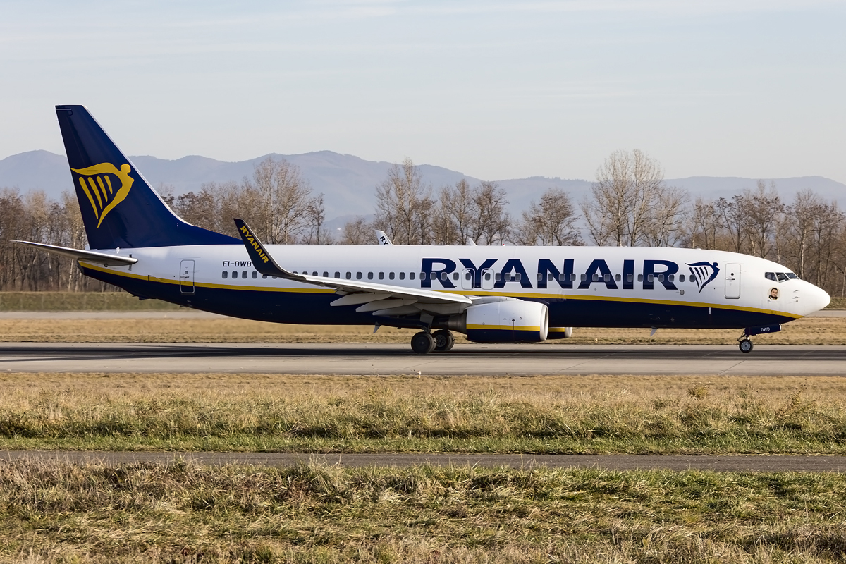 Ryanair, EI-DWB, Boeing, B737-8AS, 20.12.2015, BSL, Basel, Switzerland



