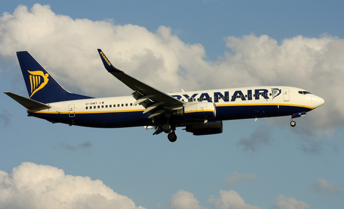 Ryanair, EI-DWT, (c/n 33626),Boeing 737-8AS (WL), 21.07.2015, HAM-EDDH, Hamburg, Germany 
