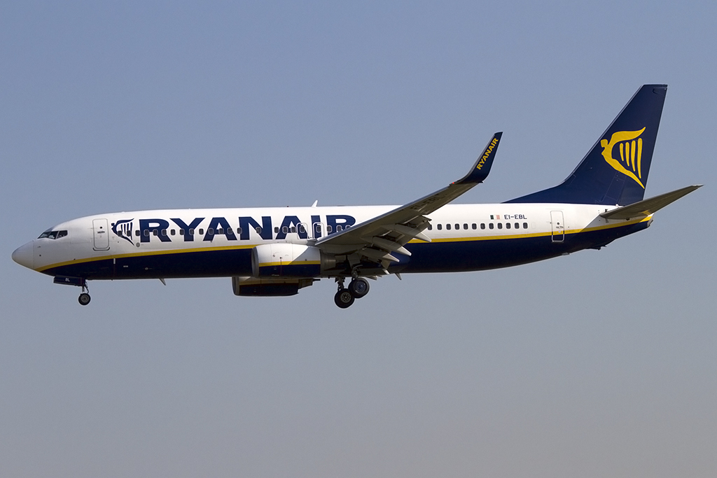 Ryanair, EI-EBL, Boeing, B737-8AS, 02.06.2014, BCN, Barcelona, Spain 



