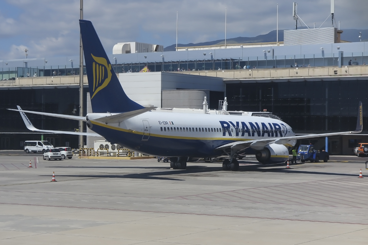 Ryanair, EI-EBR, Boeing, B737-8AS, 16.04.2016, LPA, Las Palmas, Spain




