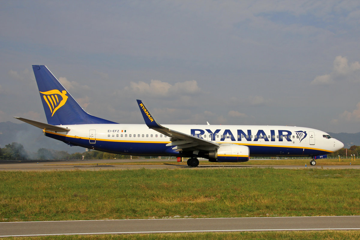 Ryanair, EI-EFZ, Boeing 737-8AS, msn: 38489/3089, 16.Oktober 2018, BGY Bergamo, Italy.