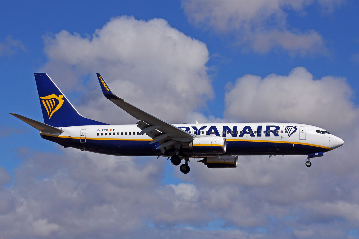 Ryanair, EI-EVC, Boeing B737-8AS, msn: 40286/3905, 30.Mai 2022, ACE Lanzarote, Spain.