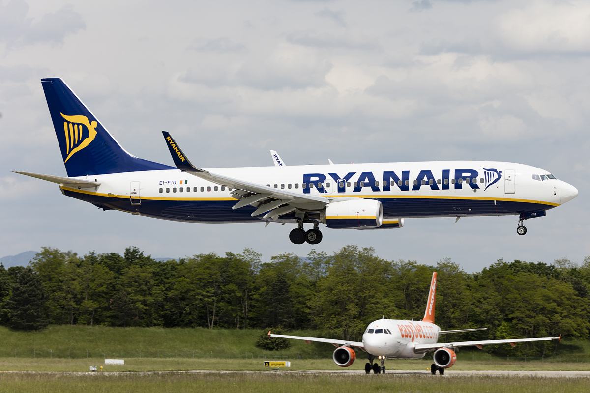 Ryanair, EI-FIG, Boeing, B737-8AS, 18.05.2016, BSL, Basel, Switzerland 


