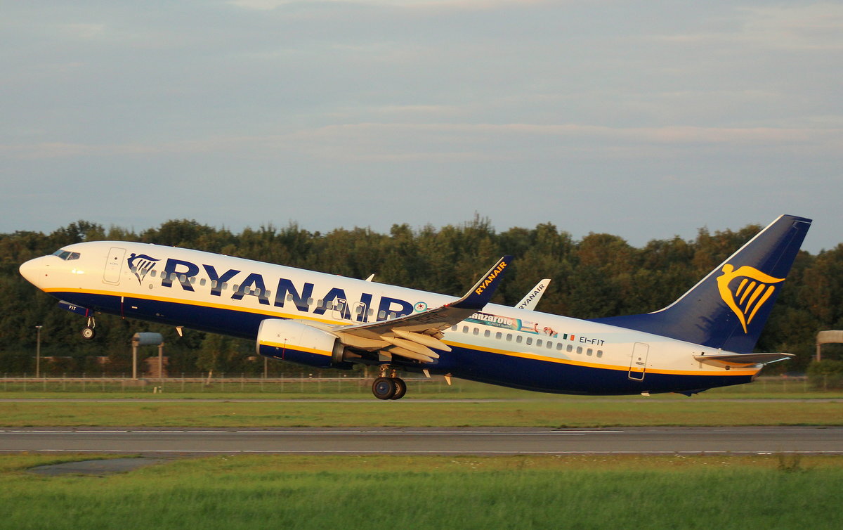 Ryanair, EI-FIT,MSN 44703,Boeing 737-8AS(WL), 01.09.2017, HAM-EDDH, Hamburg, Germany (Sticker: Lanzarote) 