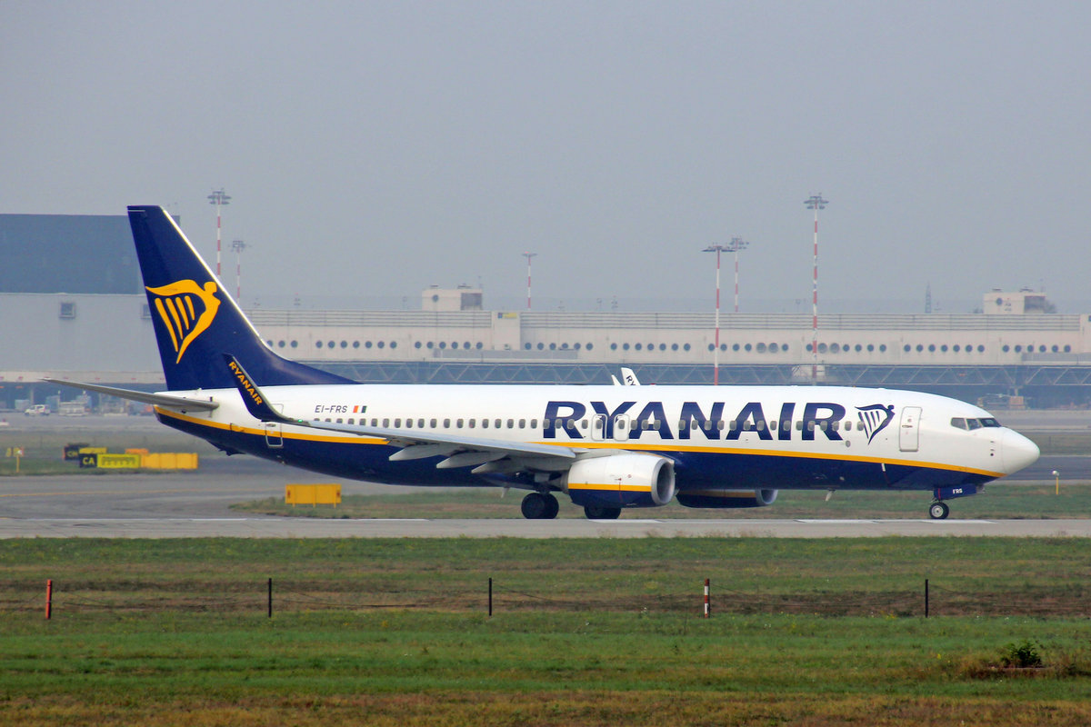 Ryanair, EI-FRS, Boeing 737-8AS, msn: 44745/5927, 16.Oktober 2018, MXP Milano-Malpensa, Italy.