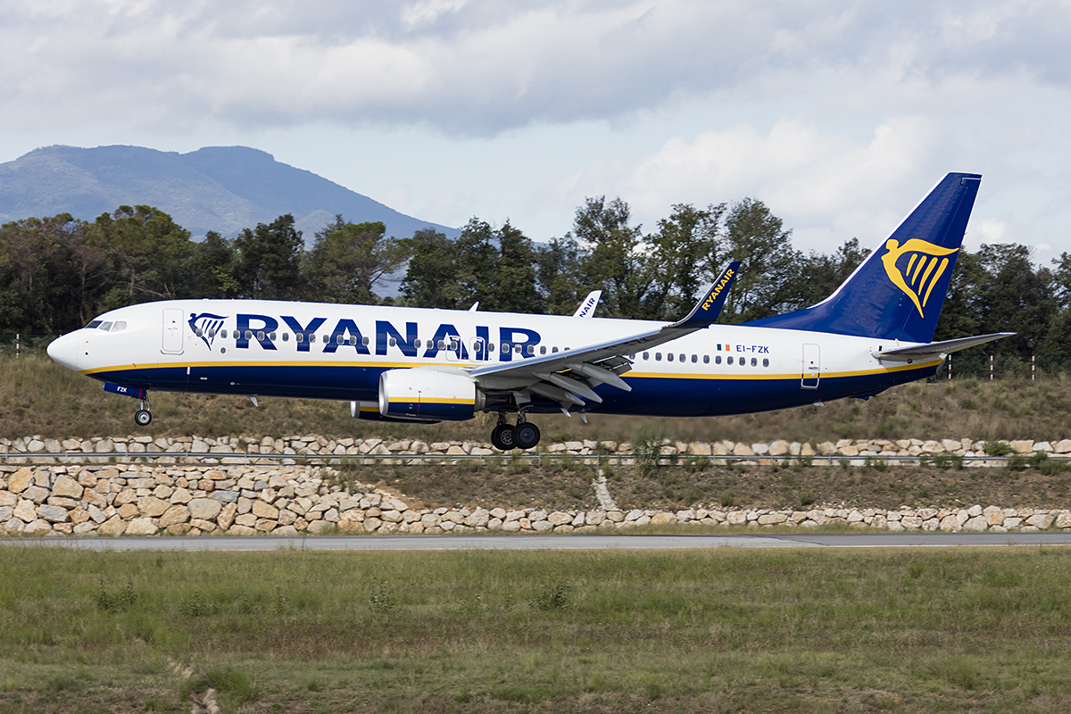 Ryanair, EI-FZK, Boeing, B737-8AS, 16.09.2017, GRO, Girona, Spain 


