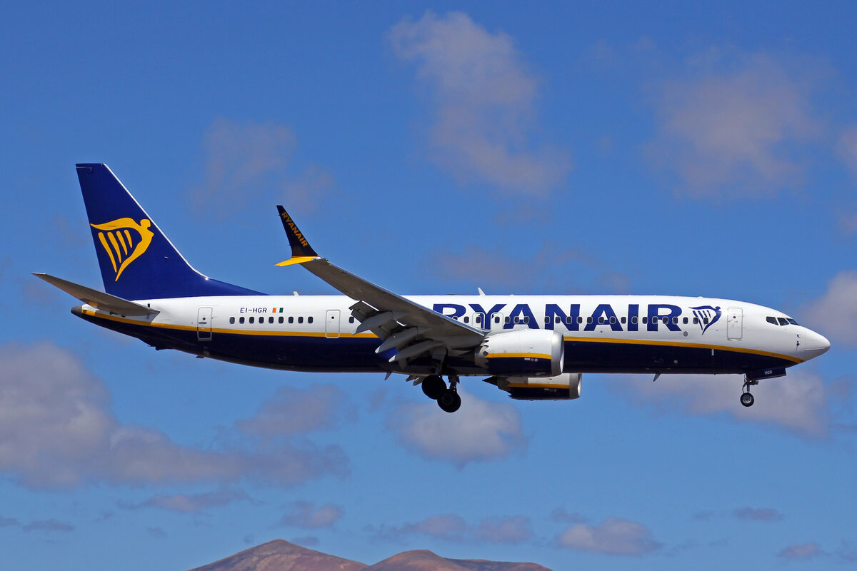 Ryanair, EI-HGR, Boeing B737-8MAX 200, msn: 65881/8091, 30.Mai 2022, ACE Lanzarote, Spain.