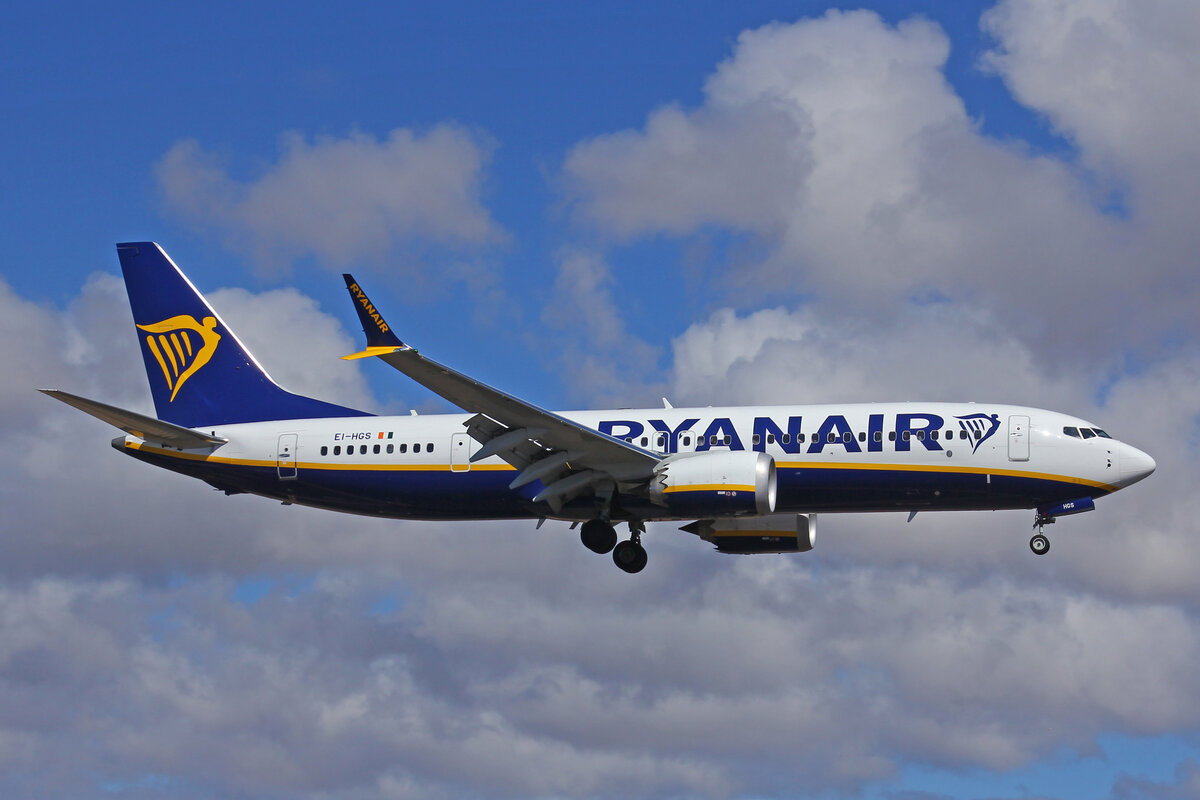 Ryanair, EI-HGS, Boeing B737-8MAX 200, msn: 65880/8094, 30.Mai 2022, ACE Lanzarote, Spain.