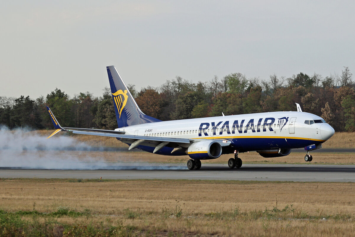 Ryanair UK, G-RUKI, Boeing B737-8AS, msn: 33587/1864, 15.August 2026, BSL Basel - M�hlhausen, Switzerland.