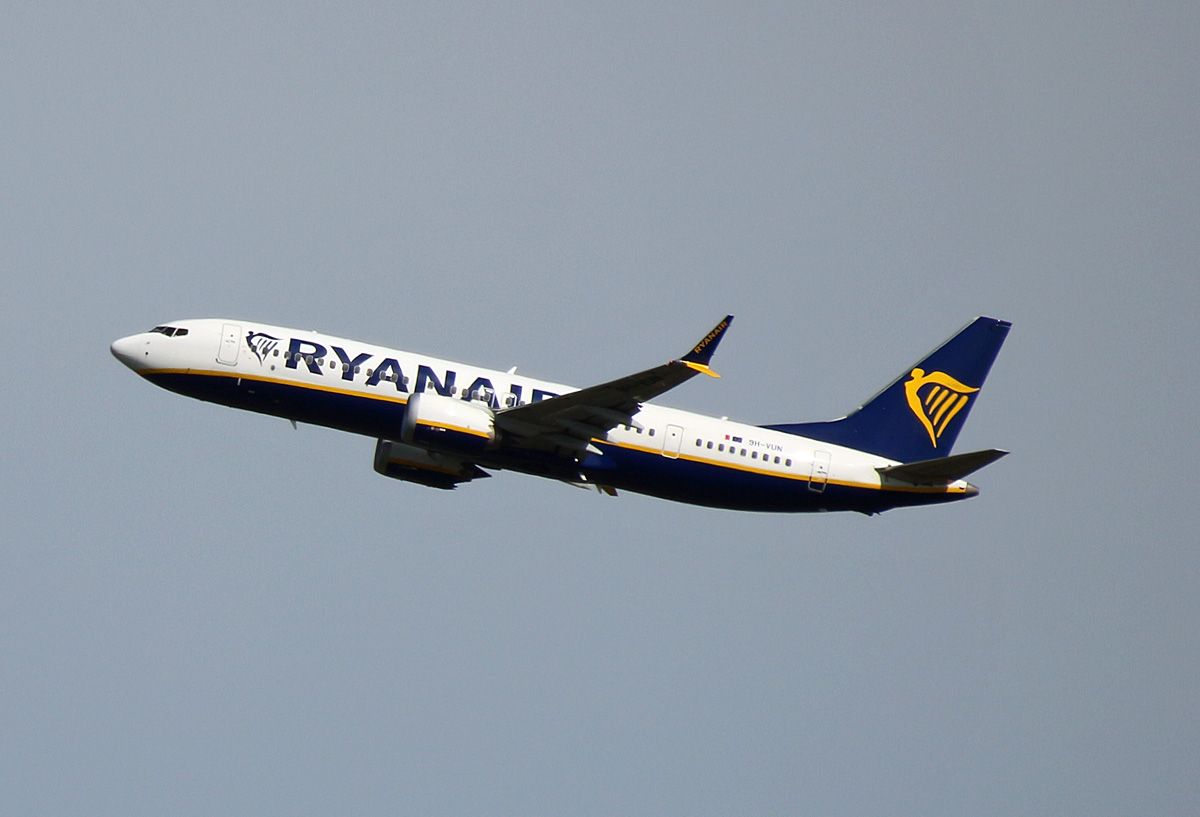 Ryanair(Malta Air), Boeing B 737 MAX 8, 9H-VUN, BER, 13.08.2023