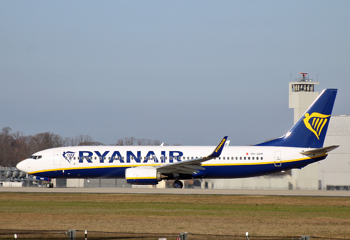Ryanair(Malta Air), Boeing B 737-8AS, 9H-QAM, BER, 04.04.2021