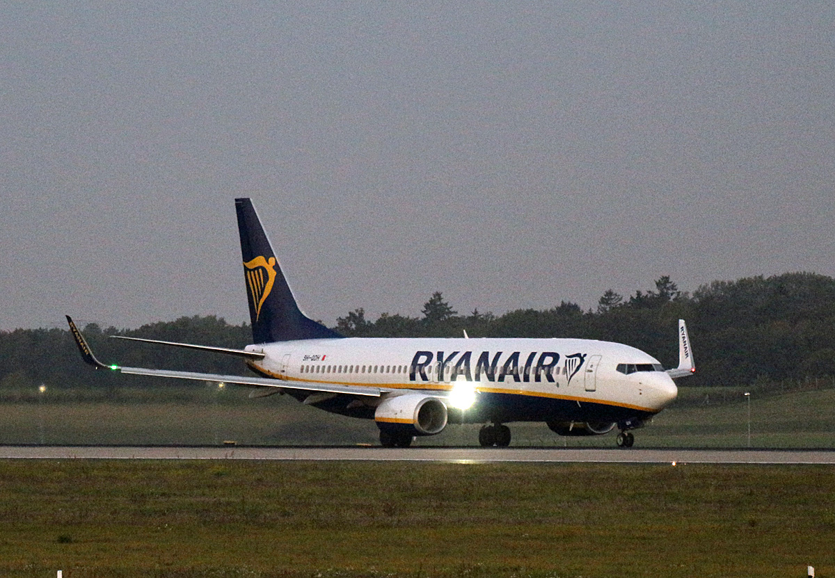 Ryanair(Malta Air), Boeing B 737-8AS, 9H-QDH, BER, 09.10.2021