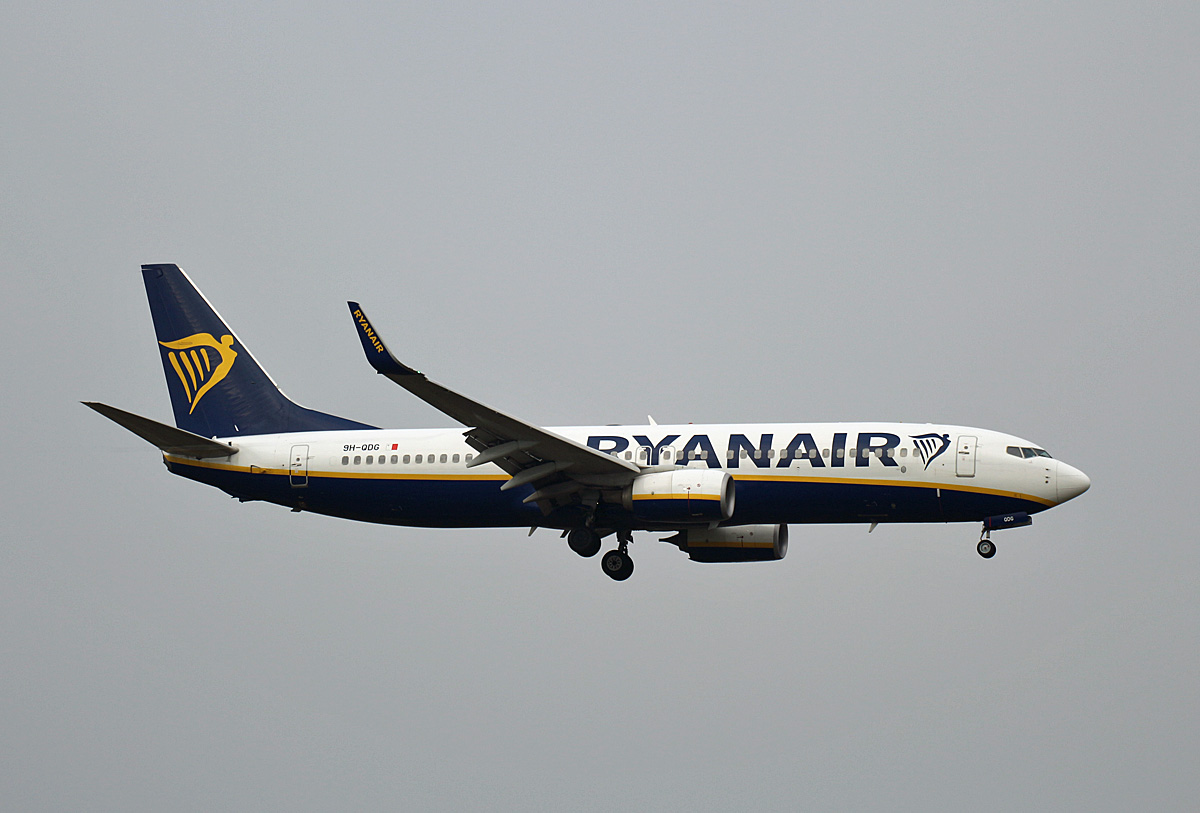 Ryanair(Malta Air), Boeing B 737-8AS, 8H-QDG, BER, 14.11.2021