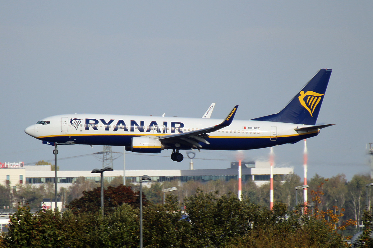 Ryanair(Malta Air), Boeing B 737-8AS, 9H-QCX, BER, 08.10.2022