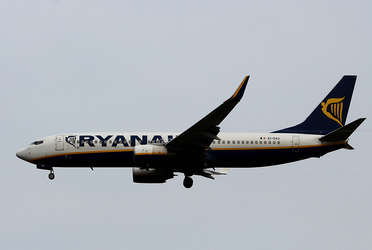 Ryaniar, Boeing B 737-8AS, EI-DAO, SXF, 11.03.2017