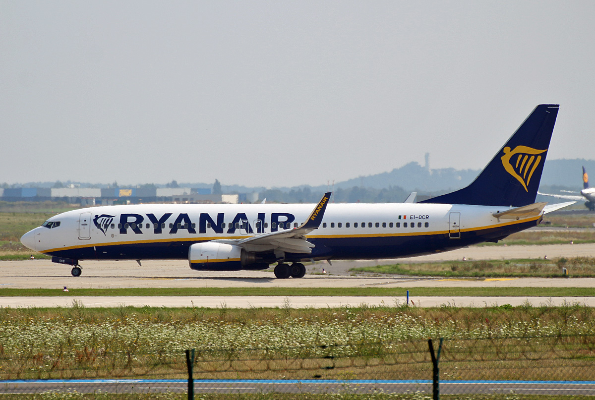 Ryaniar, Boeing B 737-8AS, EI-DCR, BER, 24.07.2021