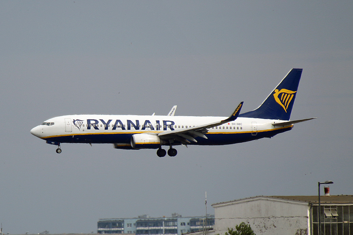 Ryaniar(Malta Air), Boeing B 737-8AS, 9H-QBC, BER, 23.07.2023