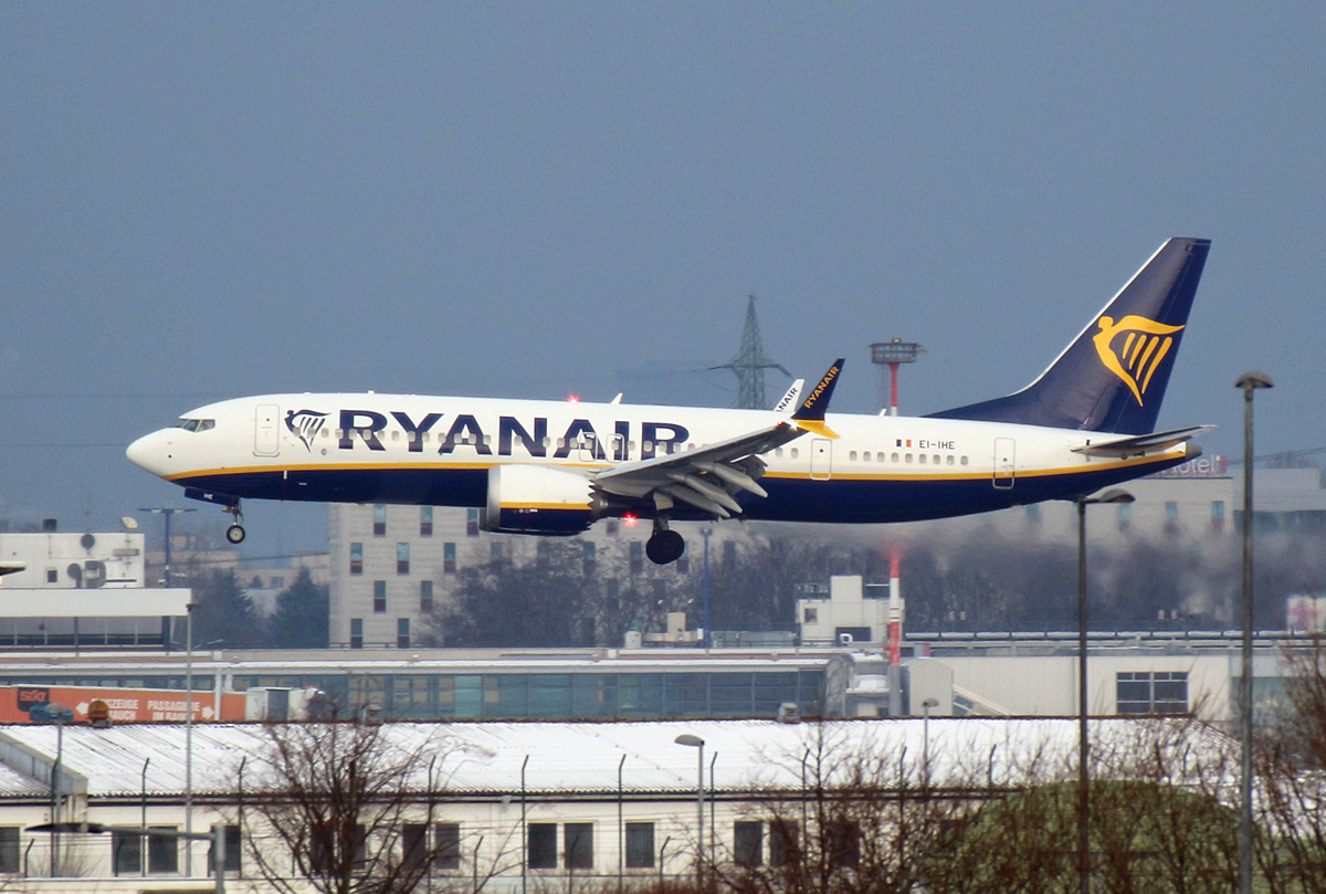 Rynair, Boeing B 737 MAX 8, EI-IHE, BER, 20.01.2024