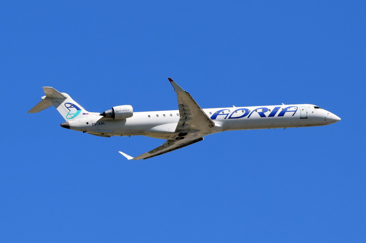S5-AAL Adria Airways Canadair CL-600-2D24 Regional Jet CRJ-900LR  , MUC , 19.06.2017
