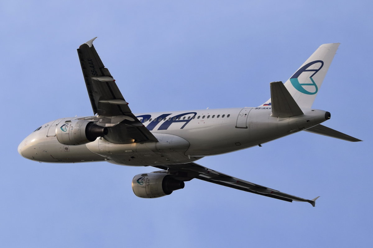 S5-AAX Adria Airways Airbus A319-111  , MUC , 04.10.2017