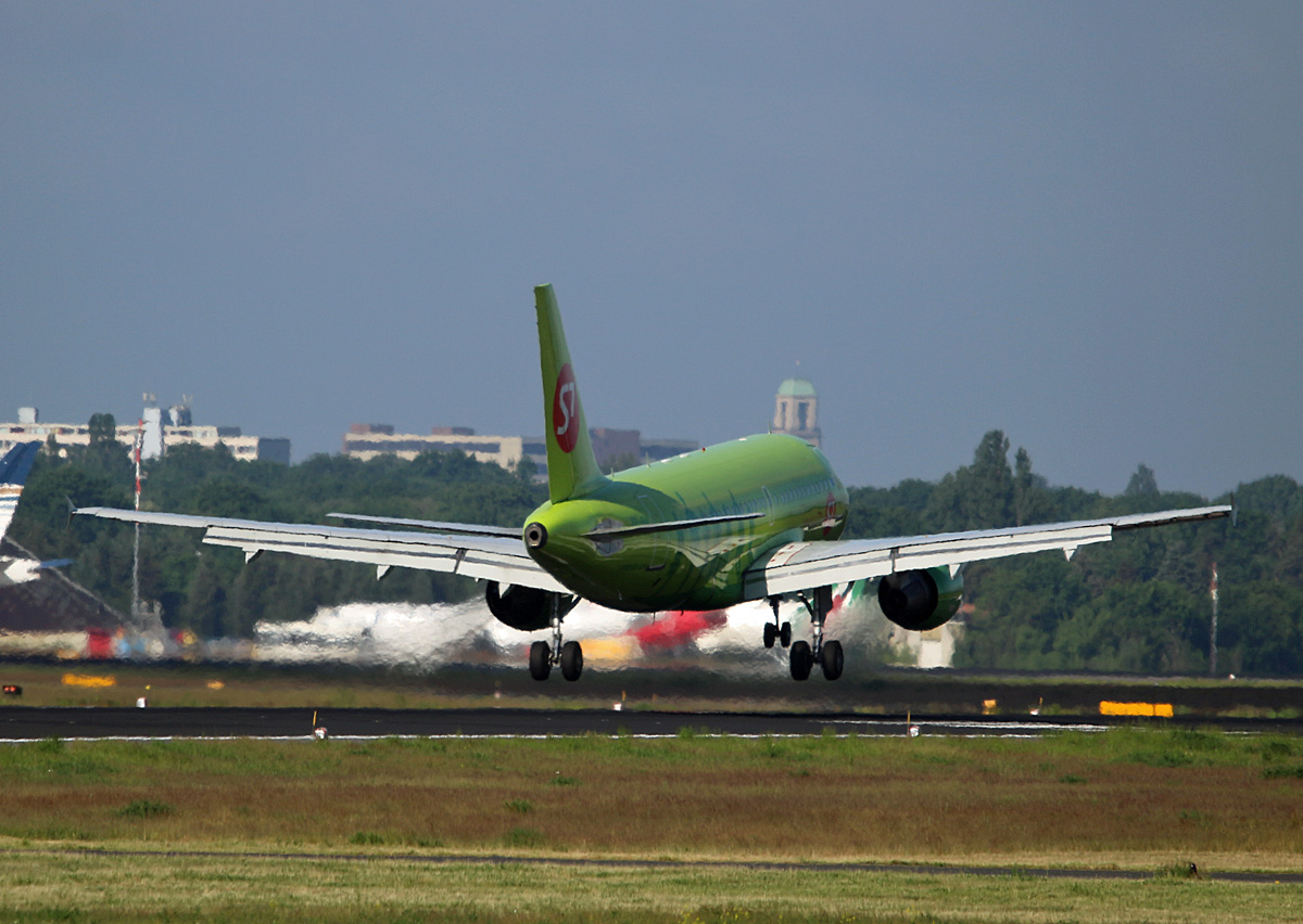 S7 Airlines, Airbus A 319-114, VP-BHL, TXL, 25.05.2017