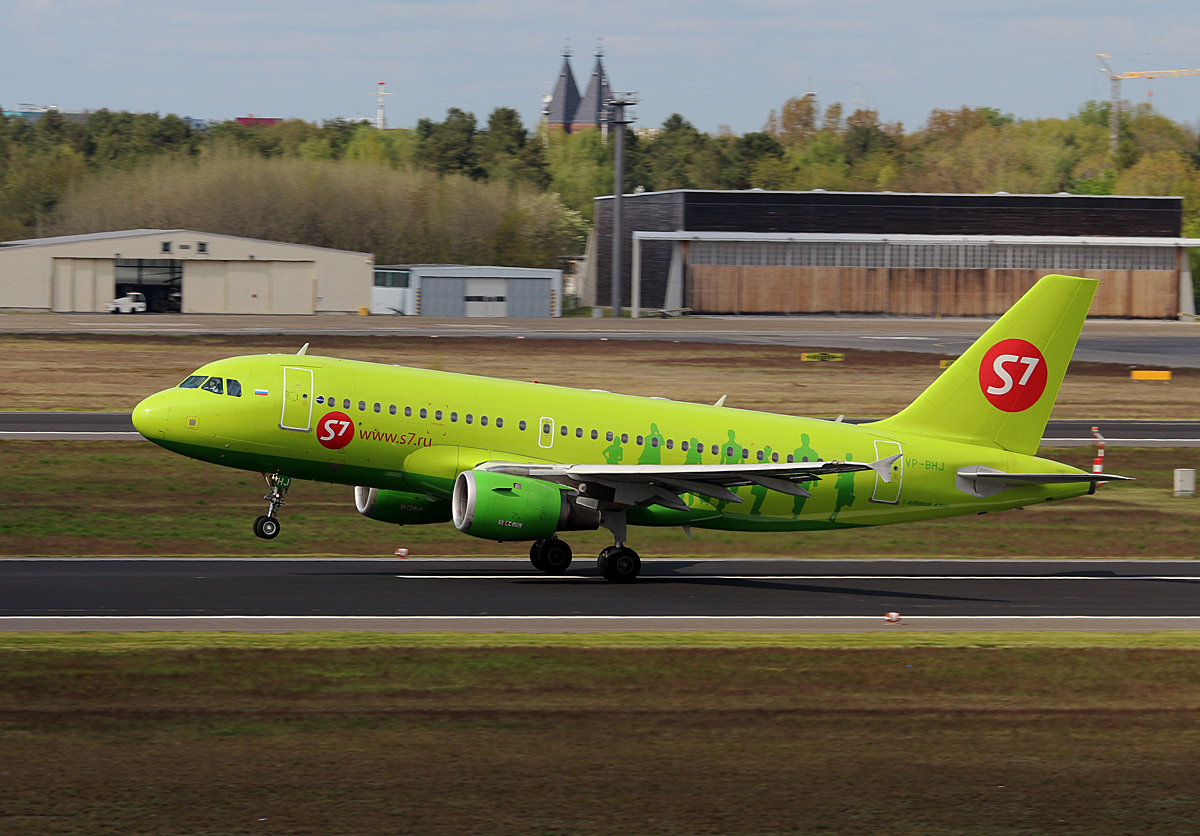 S7 Airlines, Airbus A 319-114, VP-BHJ, TXL, 04.05.2016