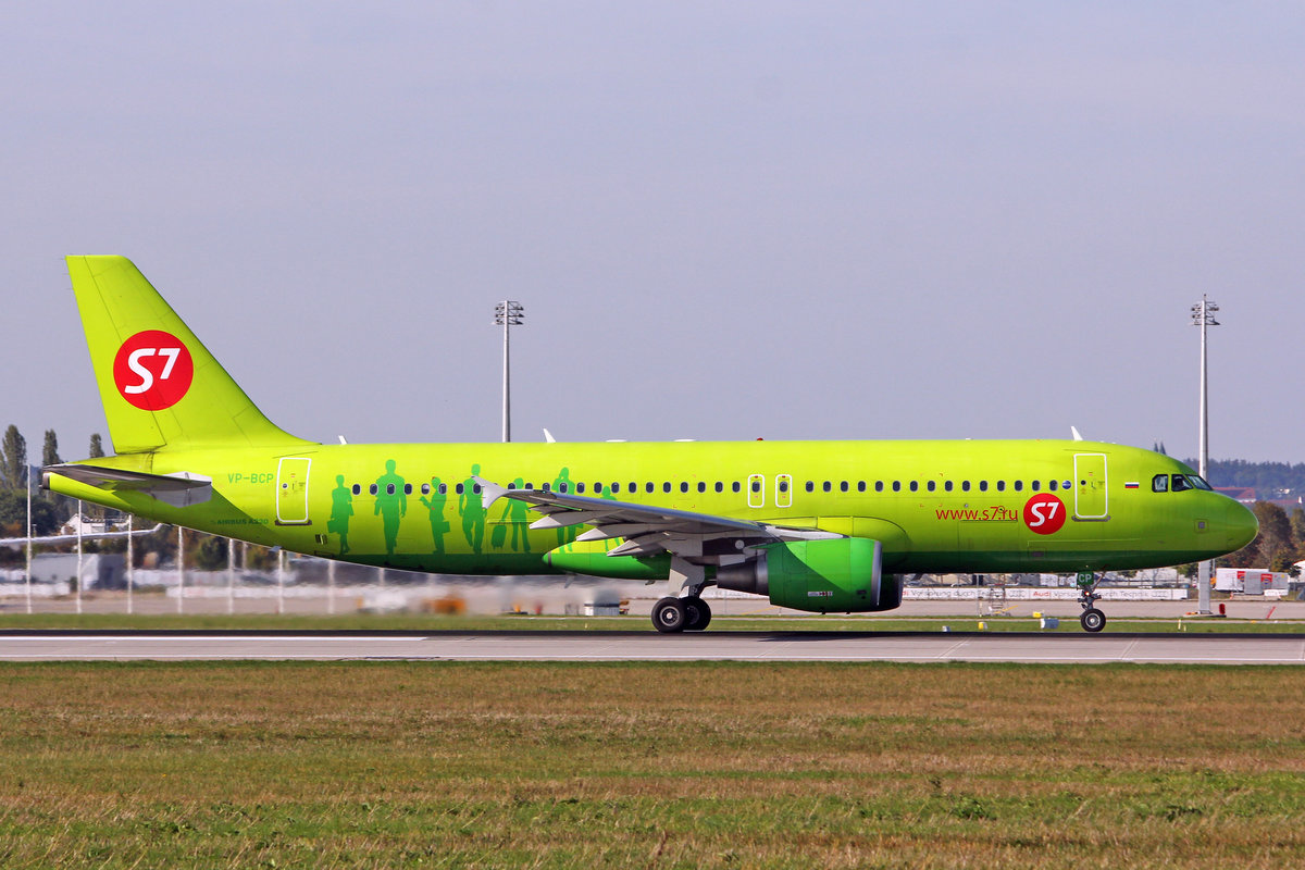 S7 Siberia Airlines, VP-BCP, Airbus A320-214, msn: 3473, 12.September 2015, MUC München, Germany.