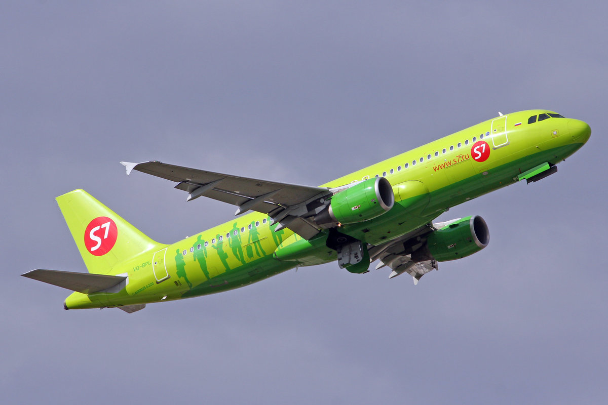 S7 Siberia Airlines, VQ-BPL, Airbus A320-214, msn: 5026, 10.Oktober 2014, MUC München, Germany.