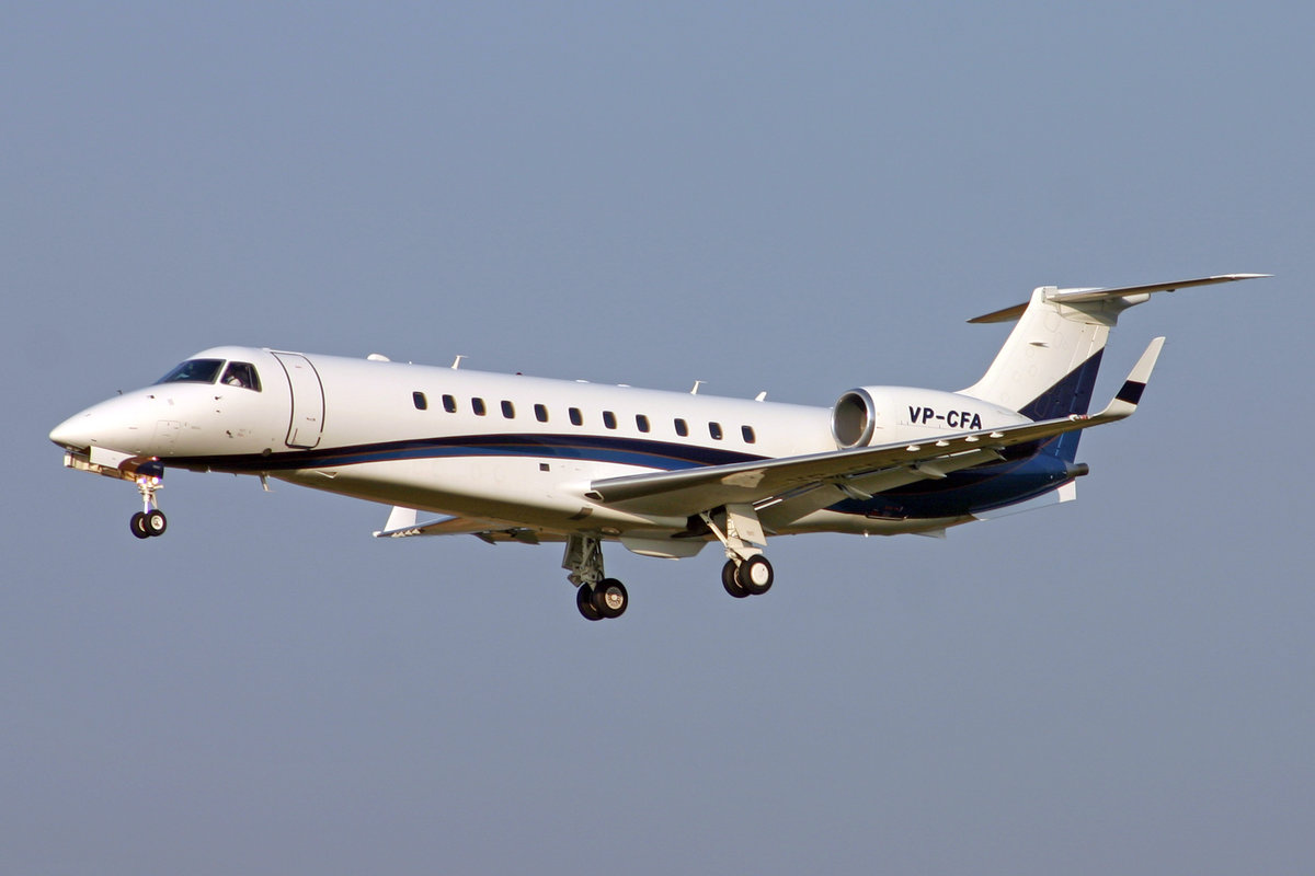 Samco Aviation (Sheikh Fahad Al Athel), VP-VFA, Embraer Legacy 600, msn: 145637, 31.August 2005, ZRH Zürich, Switzerland.